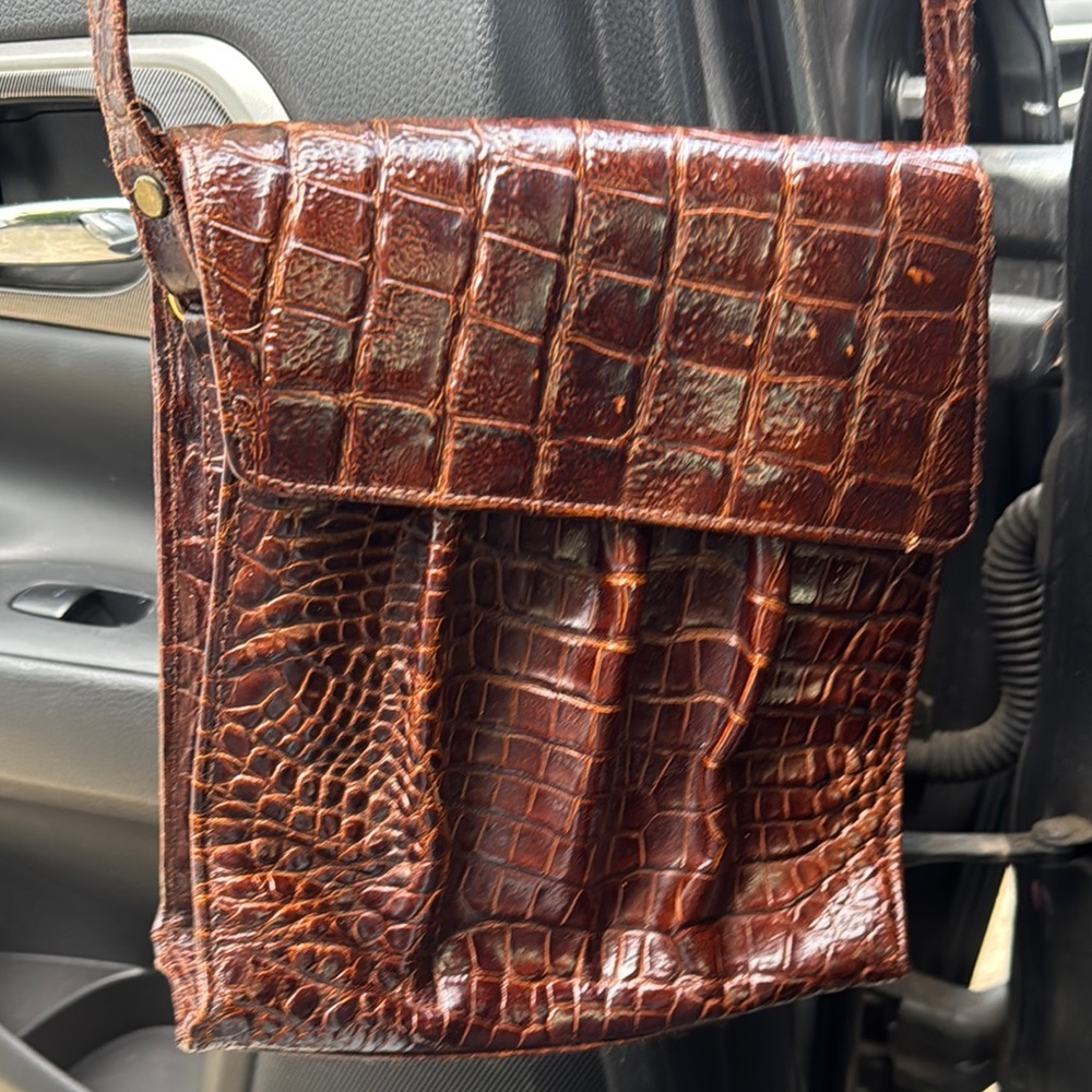 Elegant Brown Leather Men's Bag - Picture 1 of 1